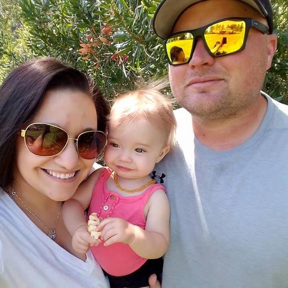 Meet your Posher, Hannah - Picture 1 of 1